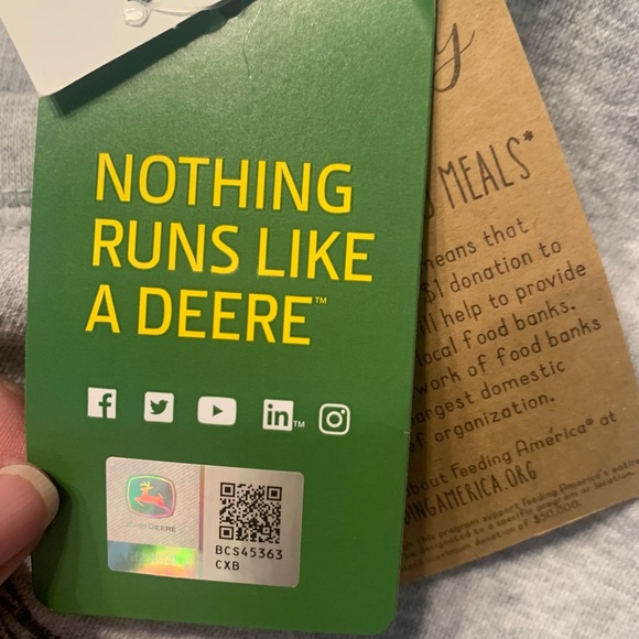 John Deere Gray Women's Sweatshirt with Horse Design NWT - M - Picture 5 of 10